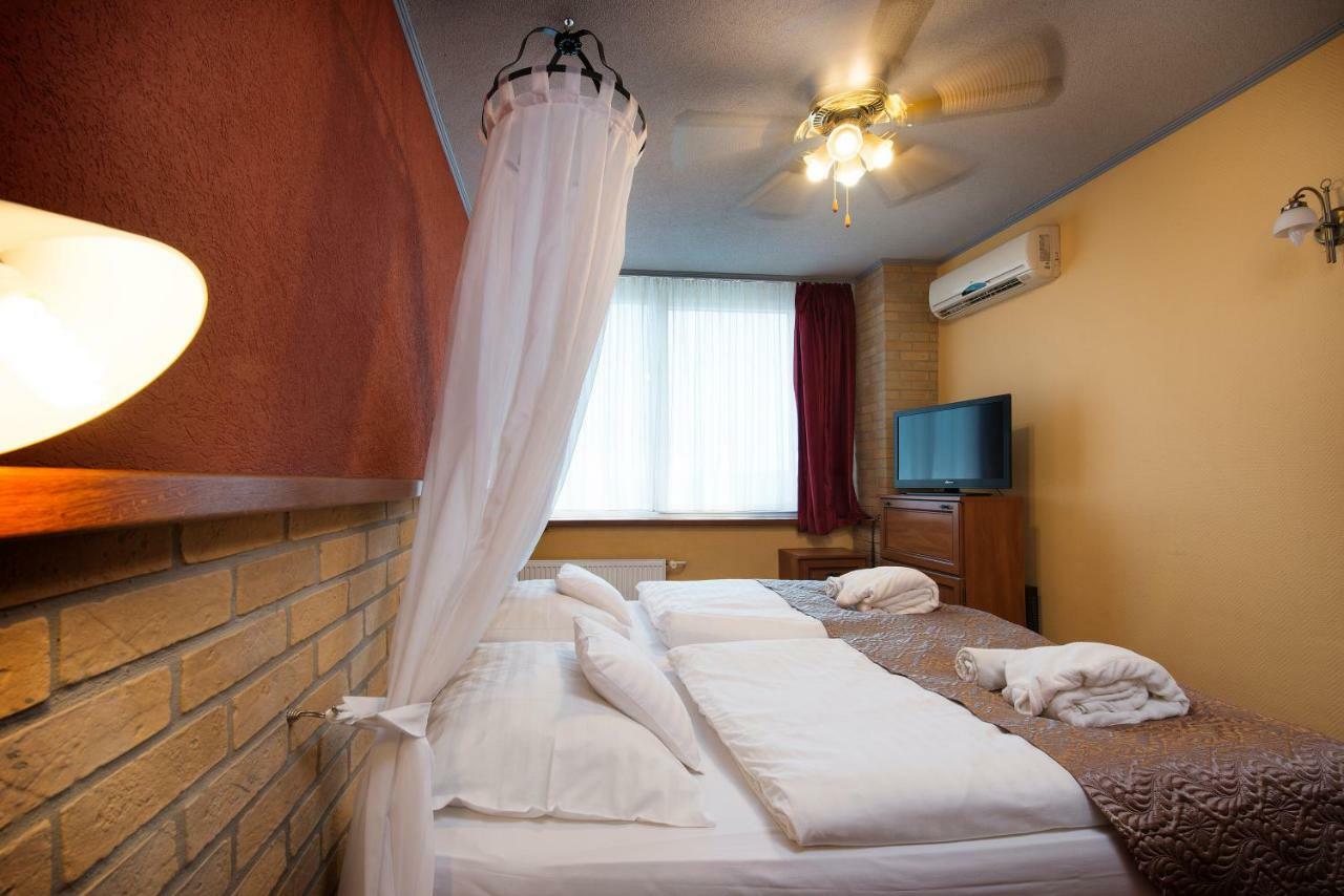 Hotel Therma Dunajská Streda Buitenkant foto